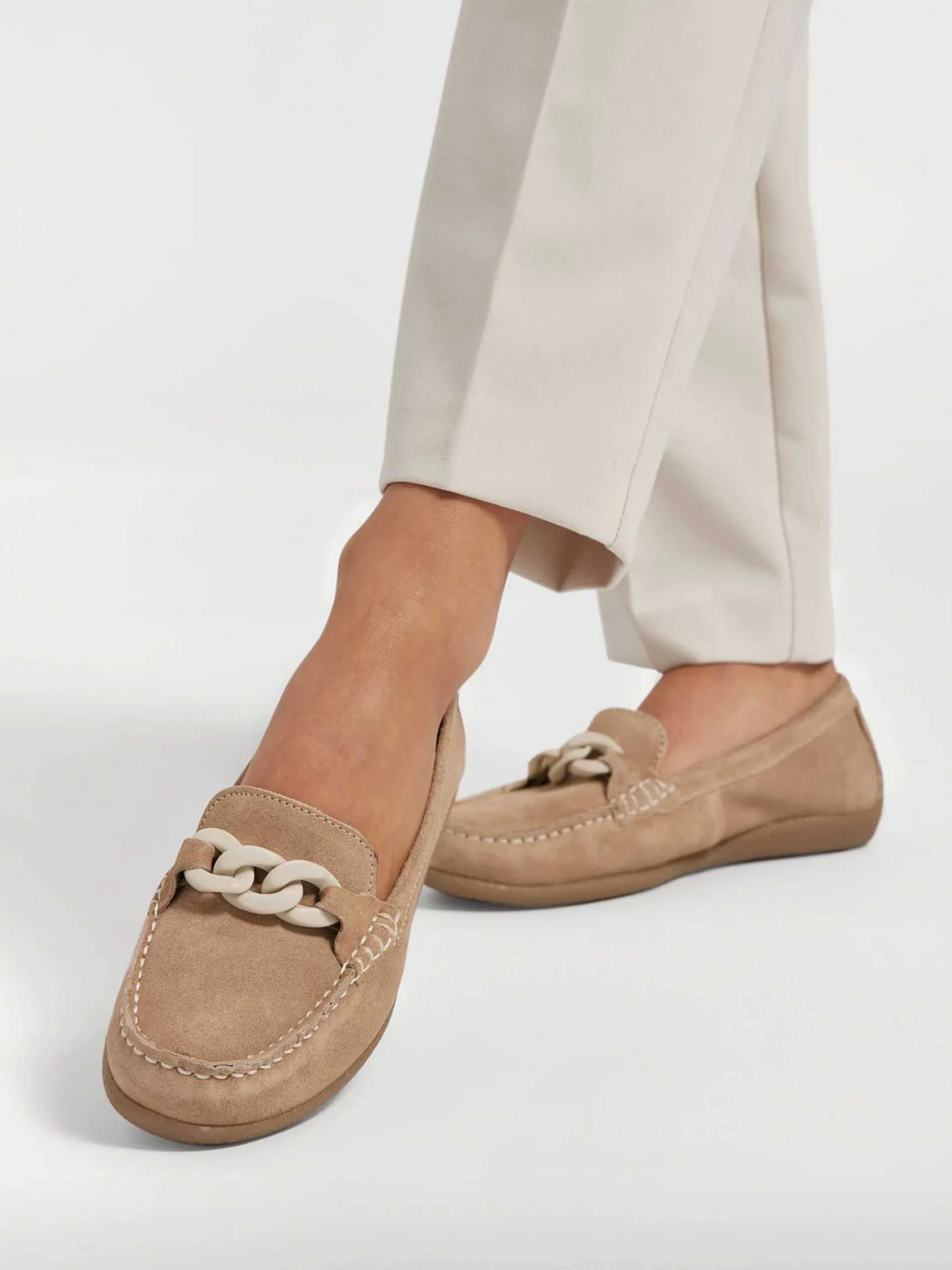 5th Avenue Instappers-Beige Suede Instapper Sierketting
