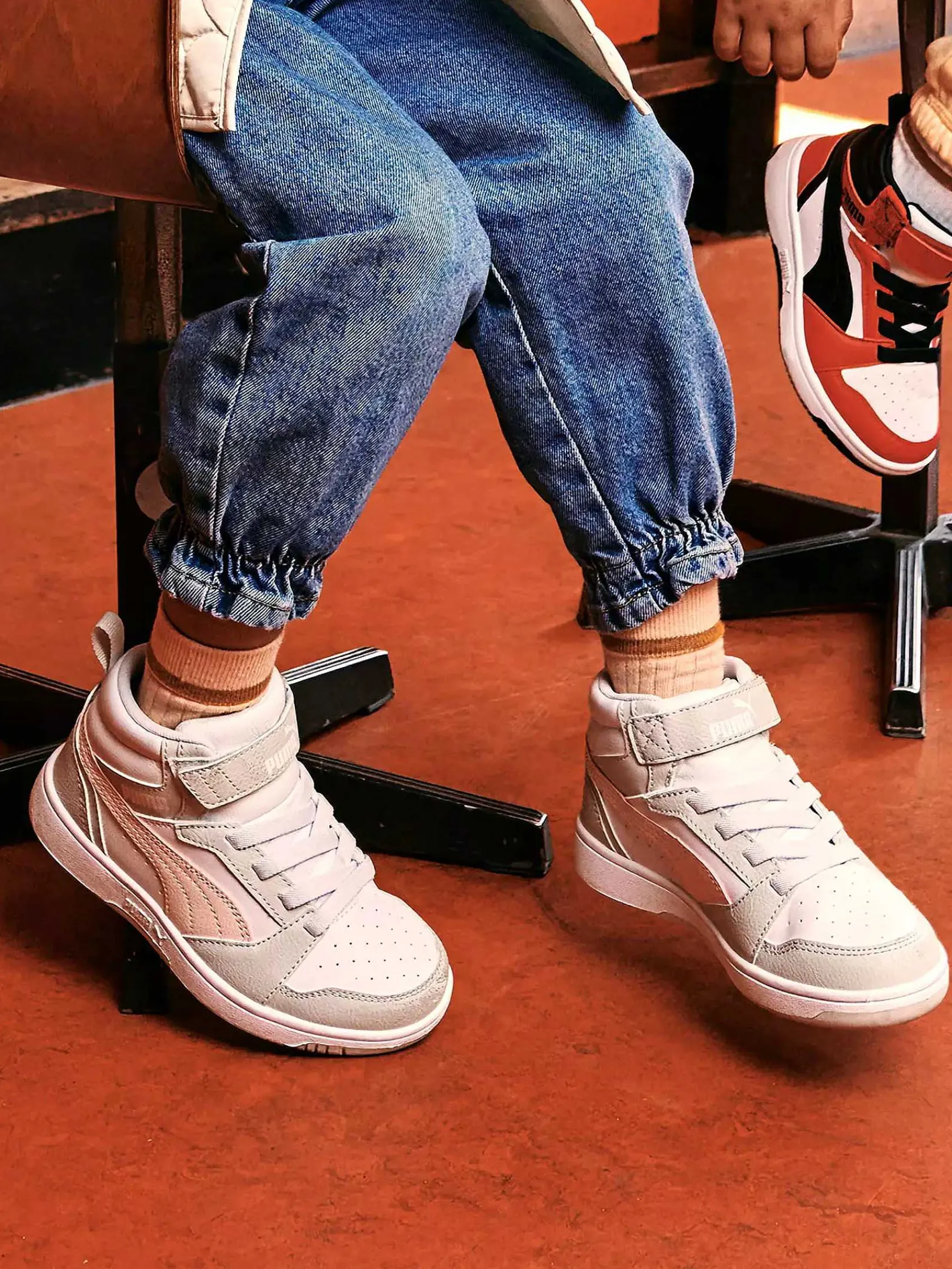 Puma Jongensschoenen-Witte Rebound V6 Mid Ac+ Ps