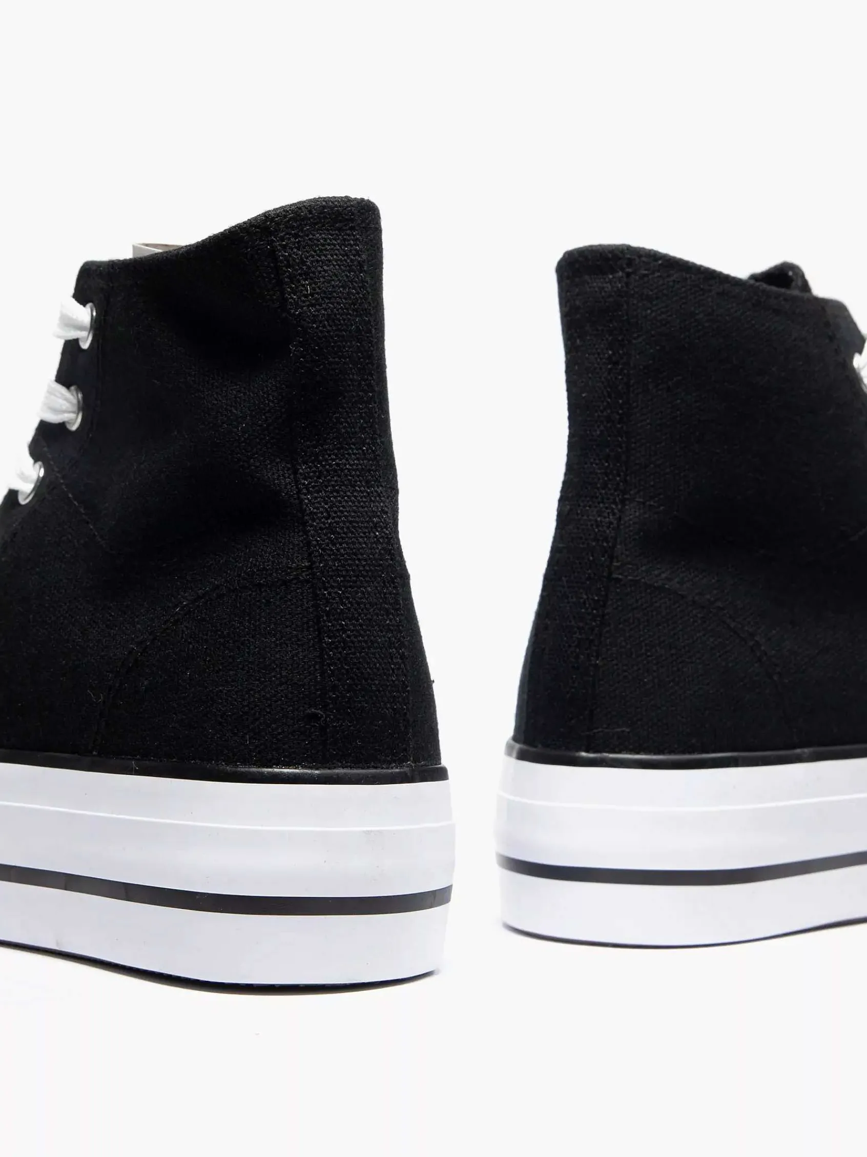 Graceland Sneakers-Zwarte Hoge Canvas Sneaker