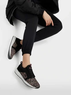 Bench Sneakers-Zwarte Sneaker Panterprint