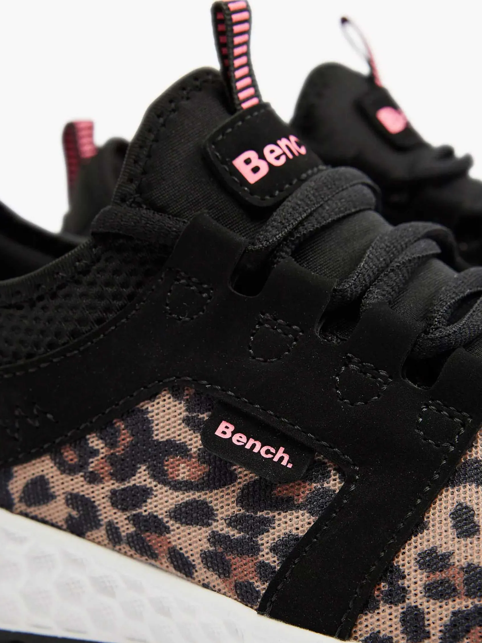 Bench Sneakers-Zwarte Sneaker Panterprint
